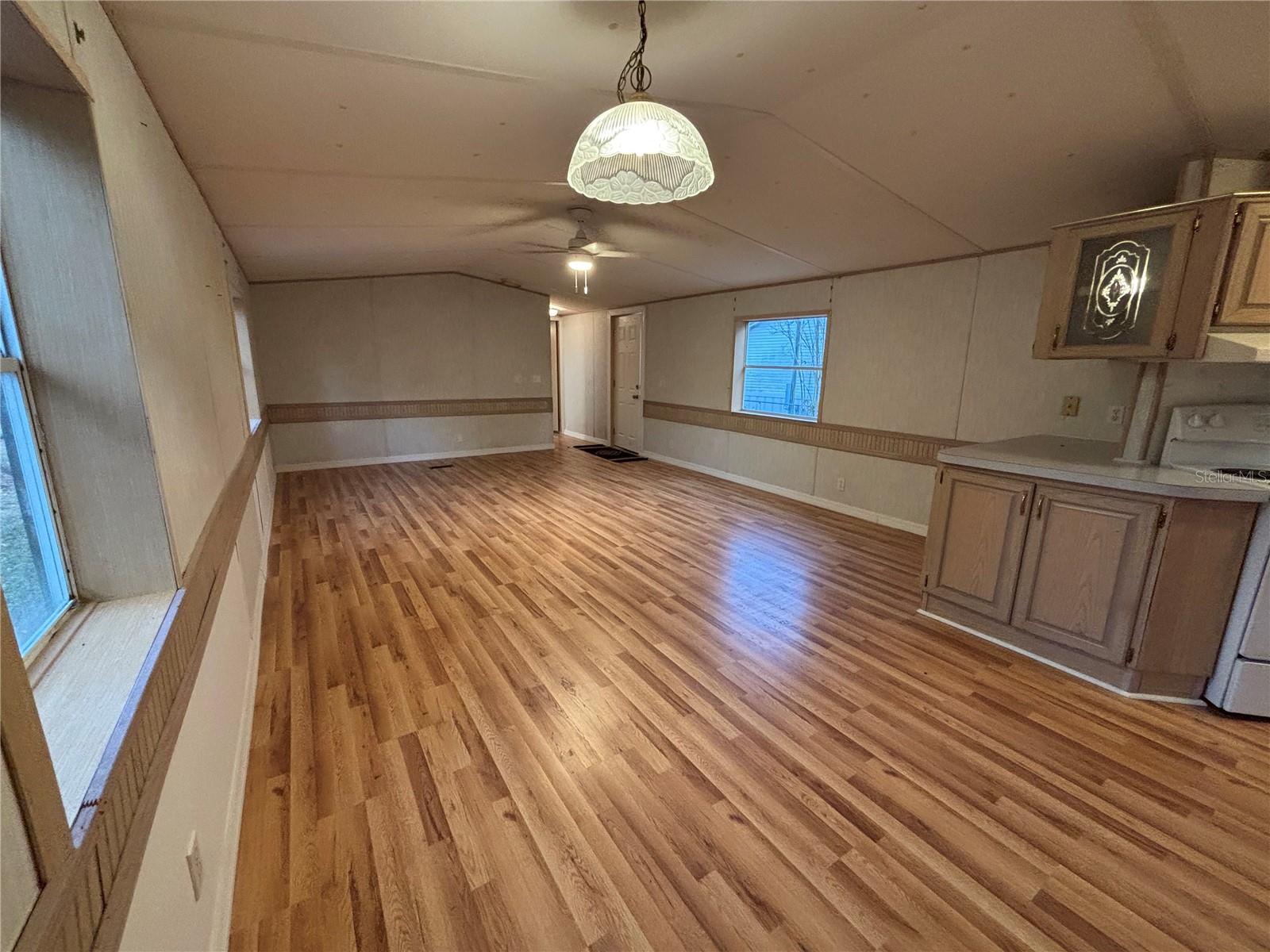 Image 6 of 28 For 14120 95th Avenue