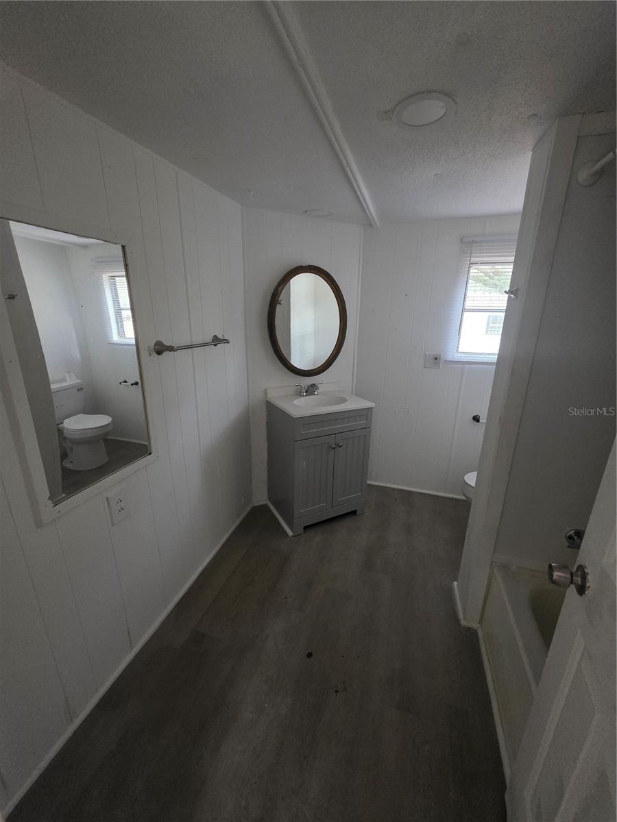 Image 12 of 16 For 204 Johntry Road