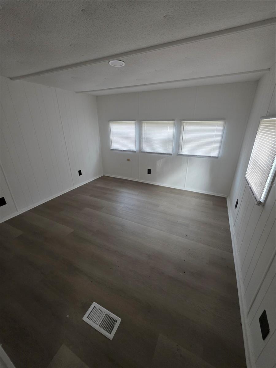 Image 15 of 16 For 204 Johntry Road