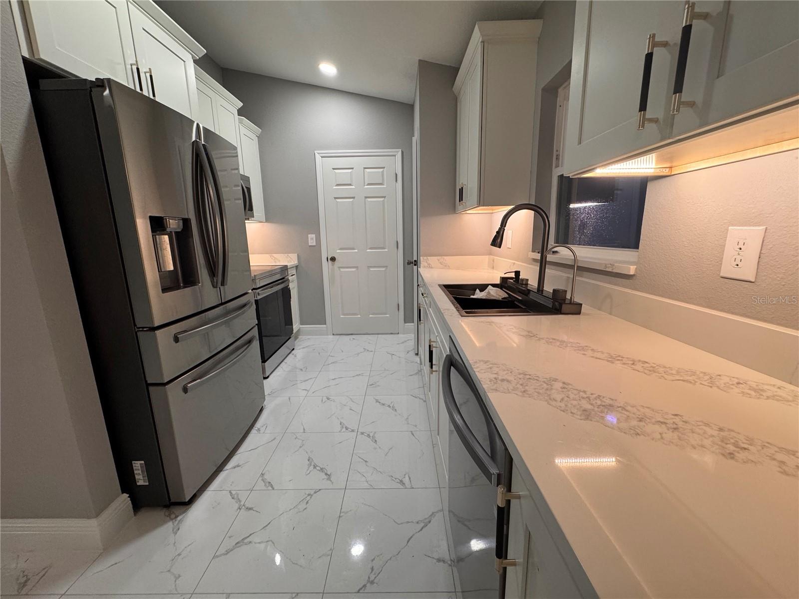 Image 9 of 20 For 17313 27th Street