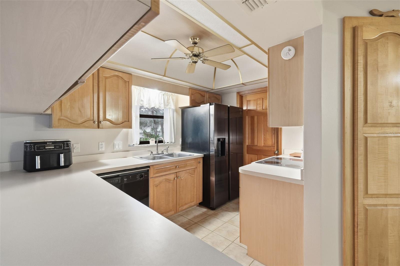 Image 12 of 38 For 5031 Highland Park Drive