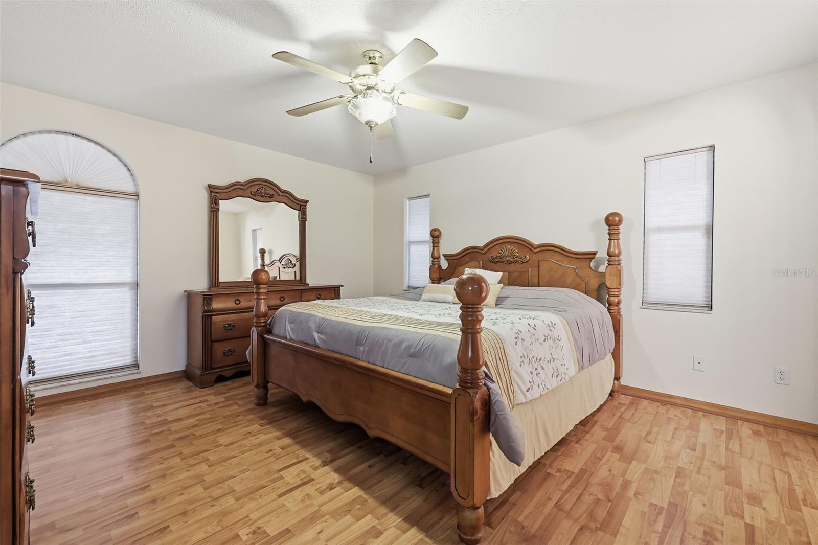 Image 14 of 38 For 5031 Highland Park Drive