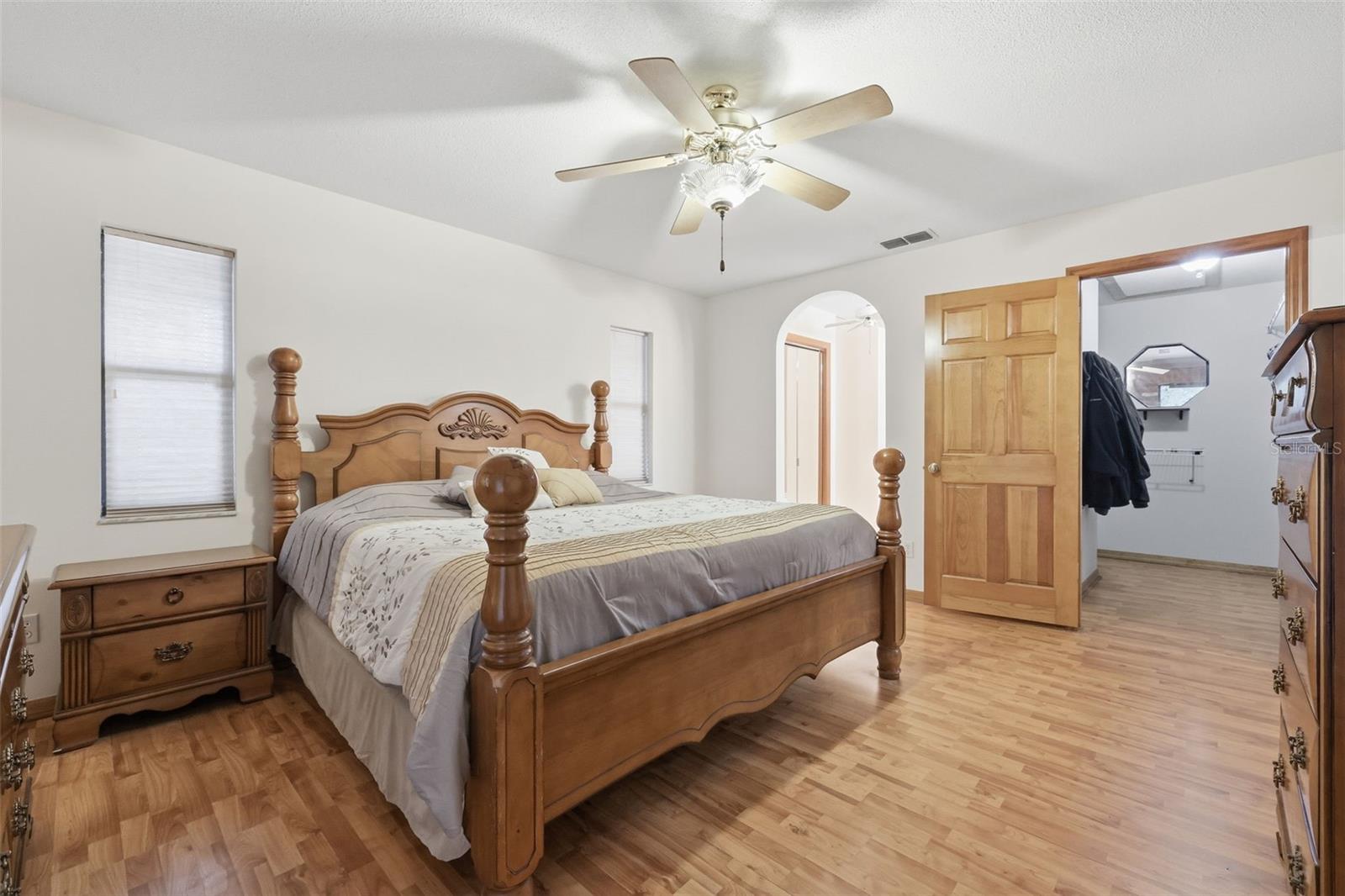 Image 15 of 38 For 5031 Highland Park Drive