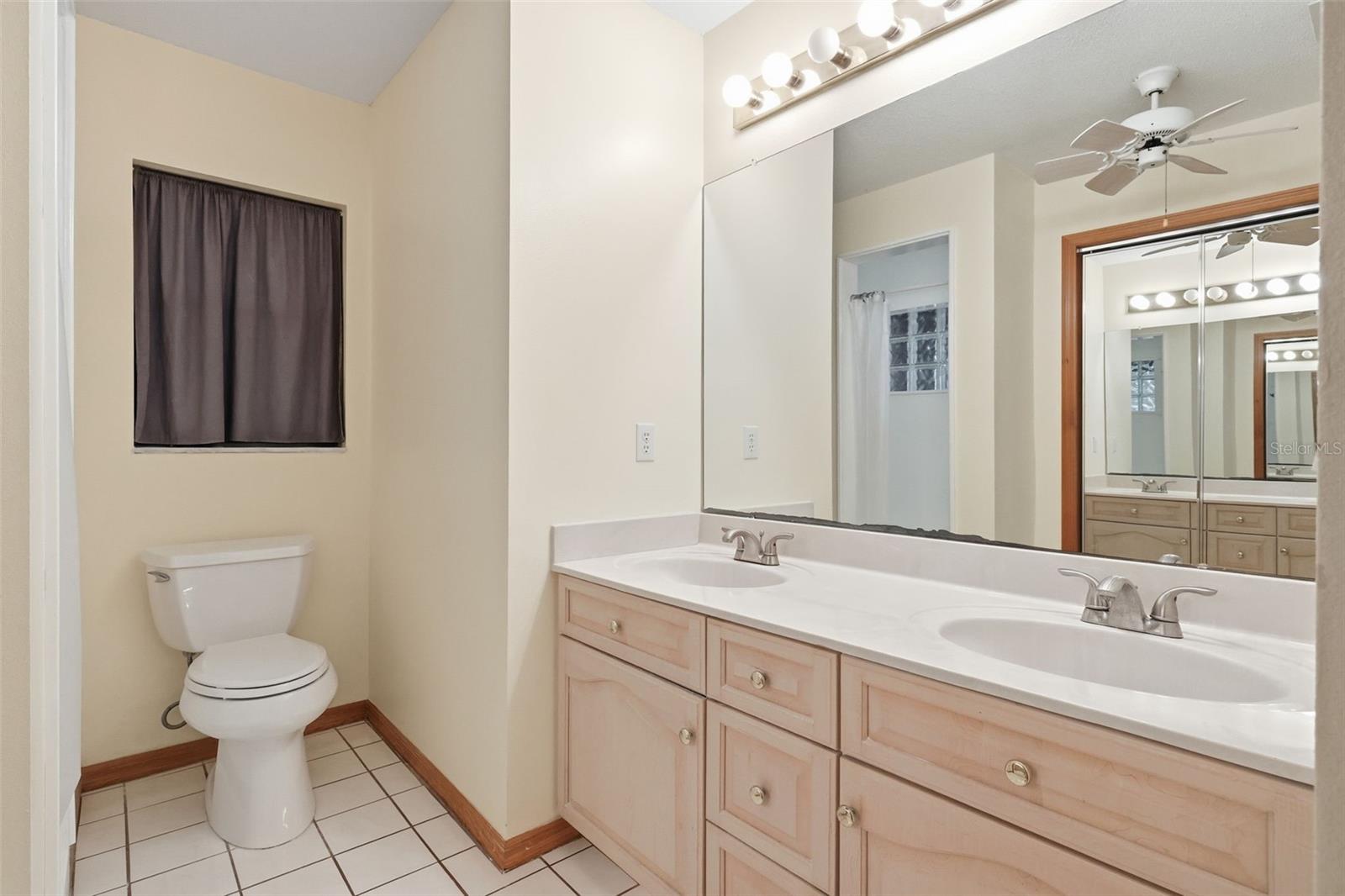 Image 17 of 38 For 5031 Highland Park Drive