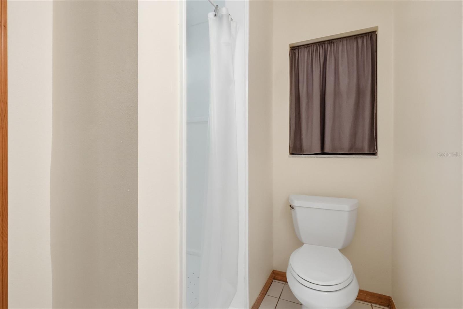 Image 18 of 38 For 5031 Highland Park Drive