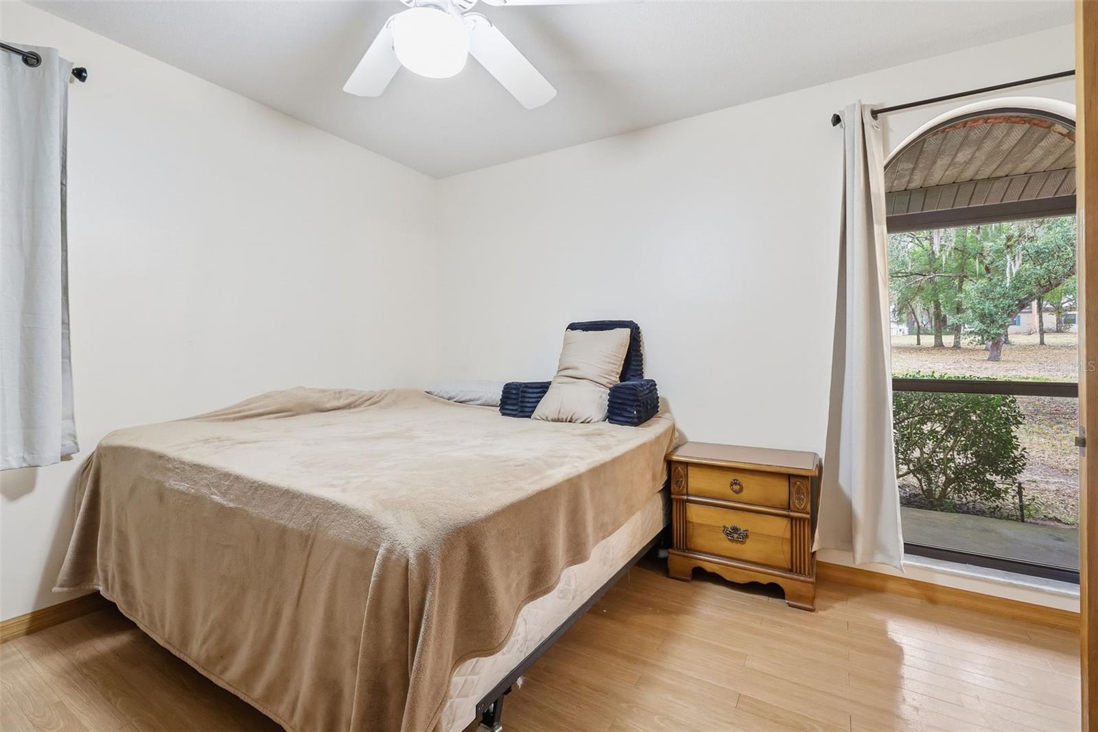 Image 21 of 38 For 5031 Highland Park Drive