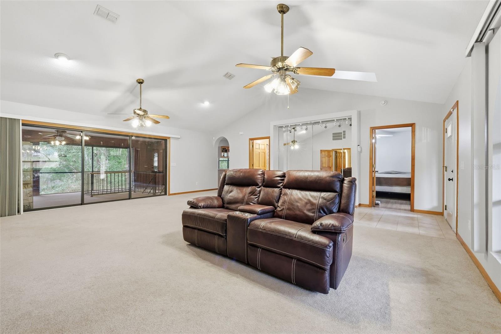 Image 9 of 38 For 5031 Highland Park Drive