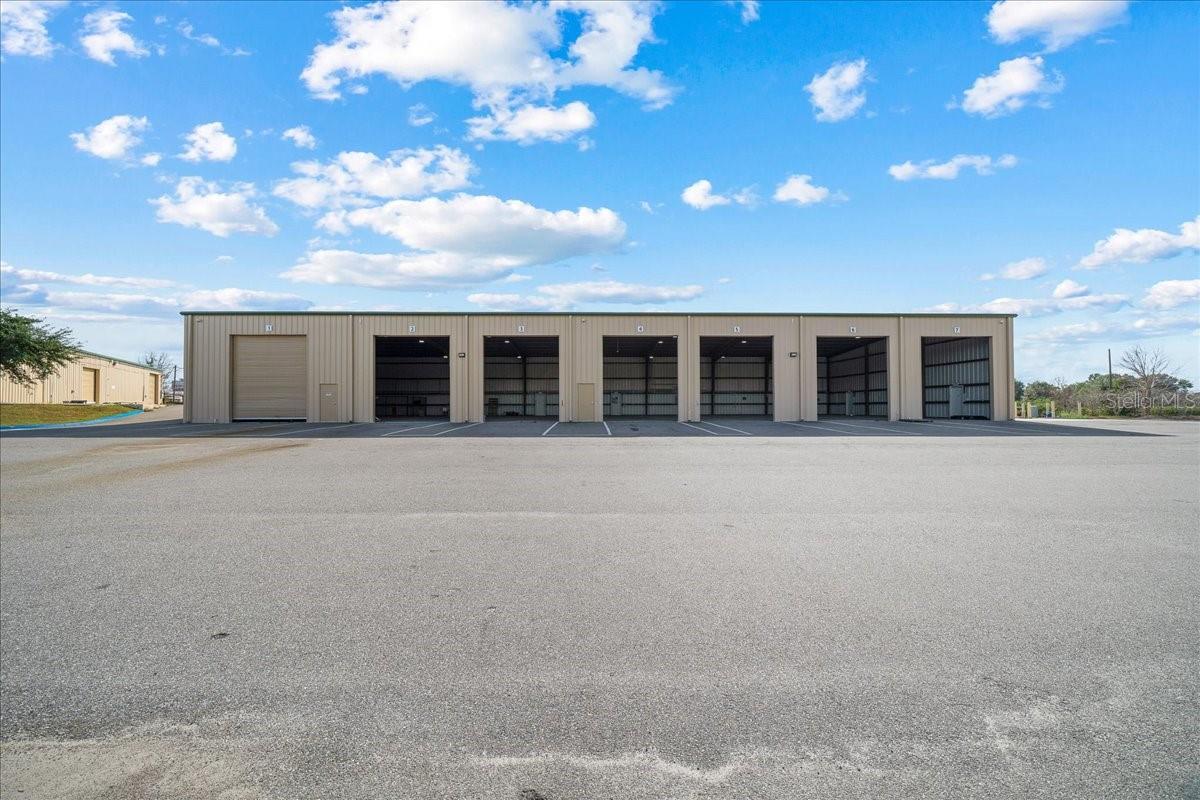 Image 27 of 70 For 13866 Us Highway 441 Highway