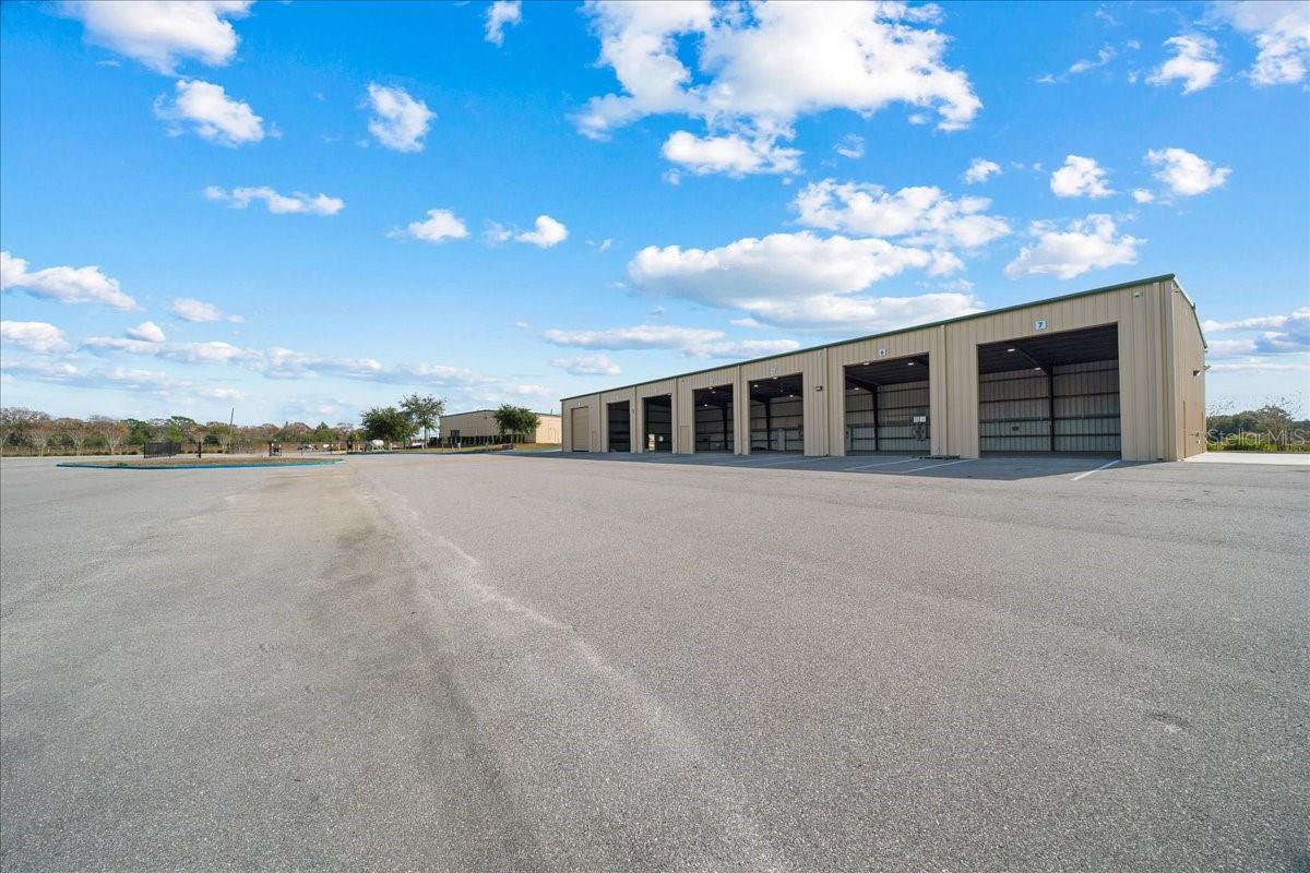 Image 28 of 70 For 13866 Us Highway 441 Highway