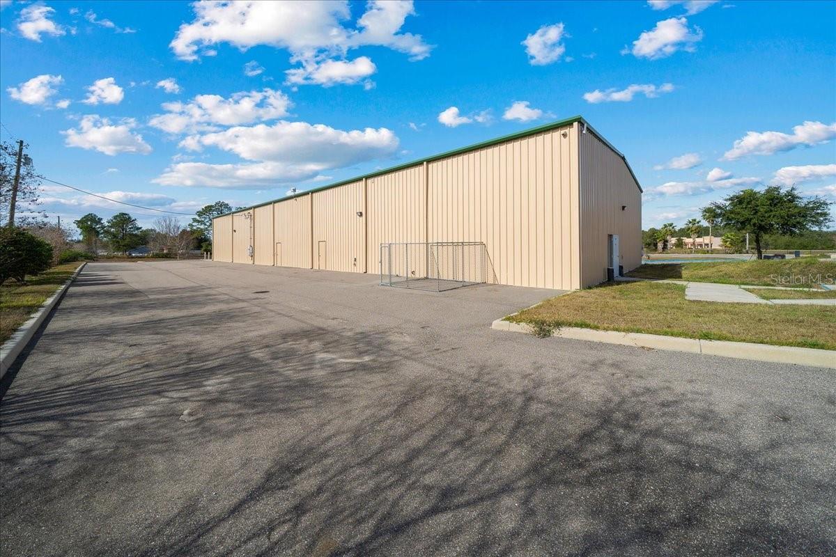 Image 37 of 70 For 13866 Us Highway 441 Highway