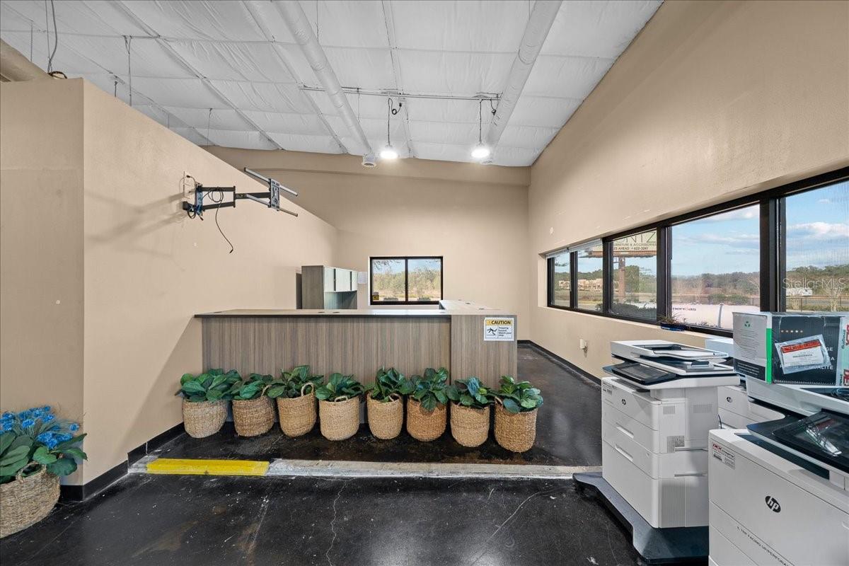 Image 46 of 70 For 13866 Us Highway 441 Highway