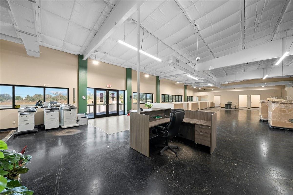 Image 49 of 70 For 13866 Us Highway 441 Highway