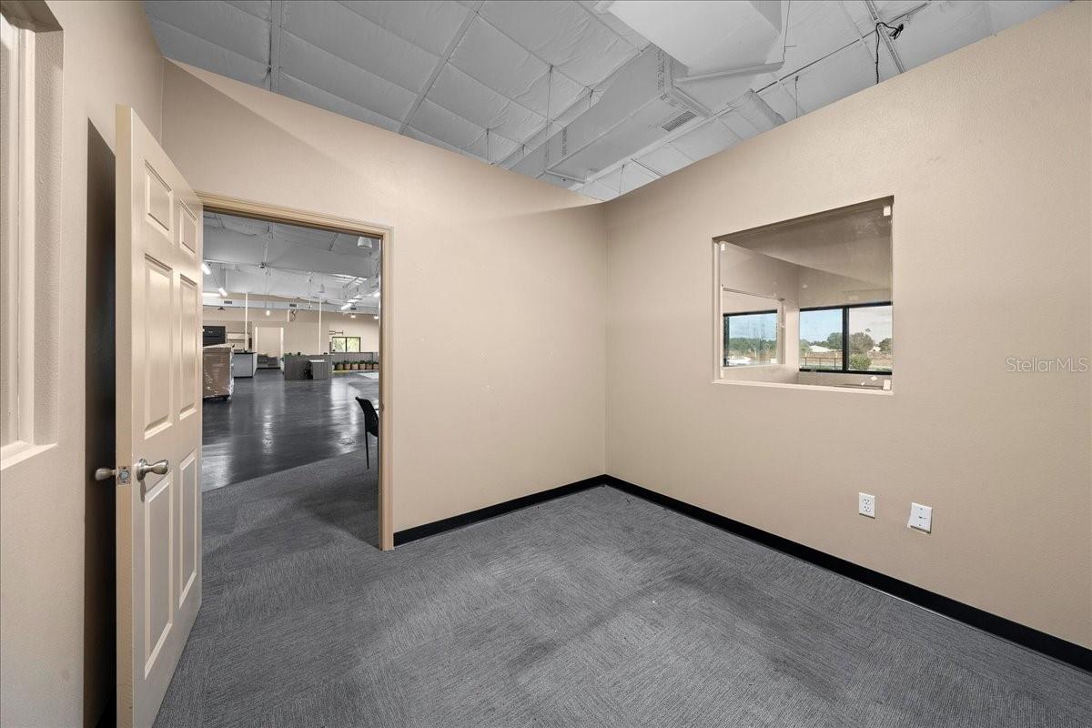 Image 55 of 70 For 13866 Us Highway 441 Highway