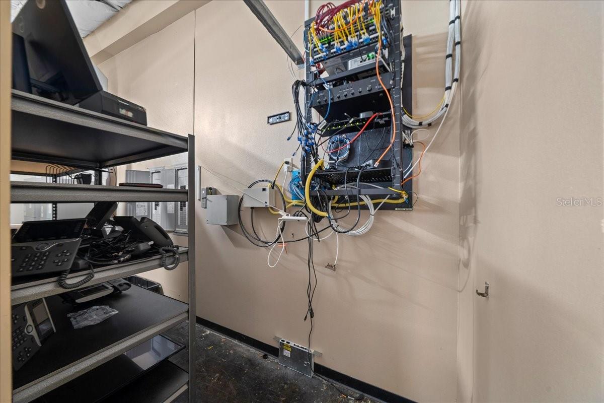 Image 61 of 70 For 13866 Us Highway 441 Highway