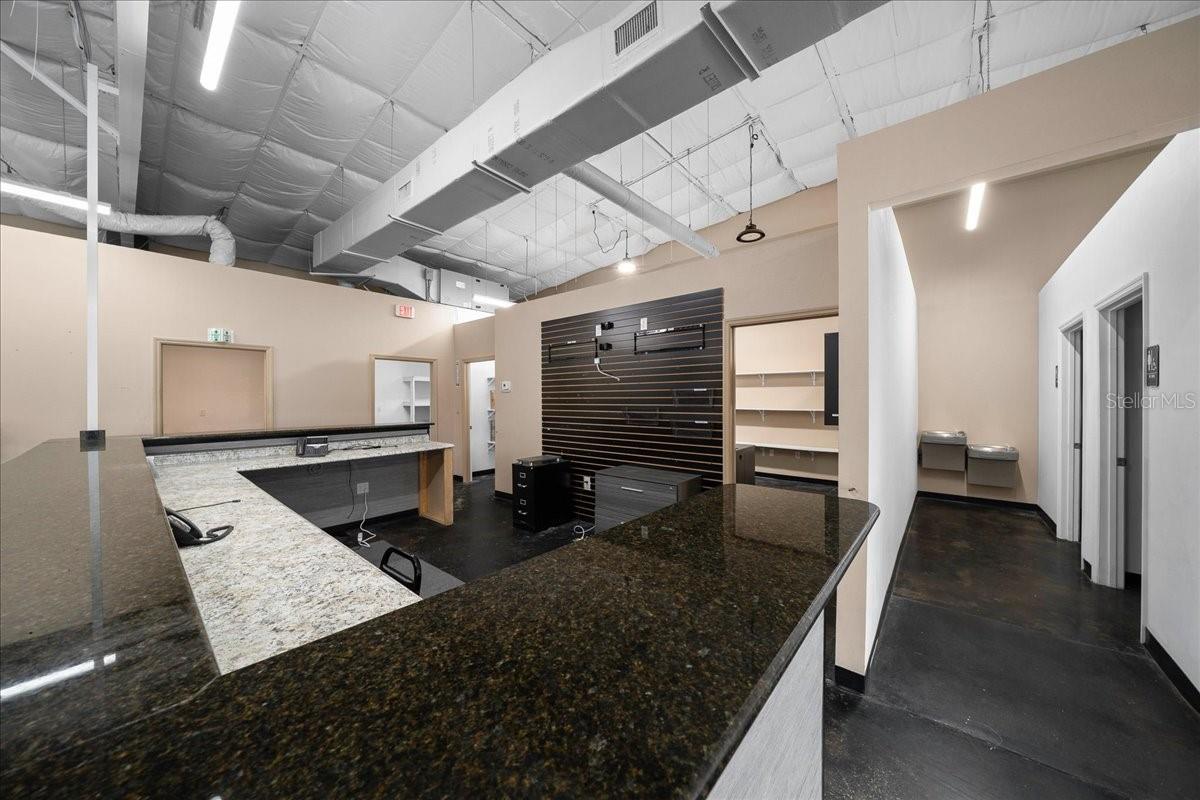 Image 69 of 70 For 13866 Us Highway 441 Highway