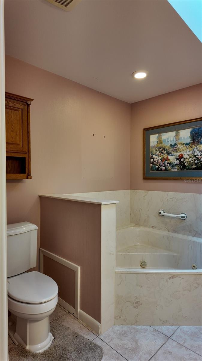 Image 35 of 79 For 1767 27th Loop Se