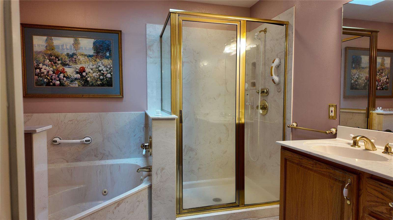 Image 38 of 79 For 1767 27th Loop Se