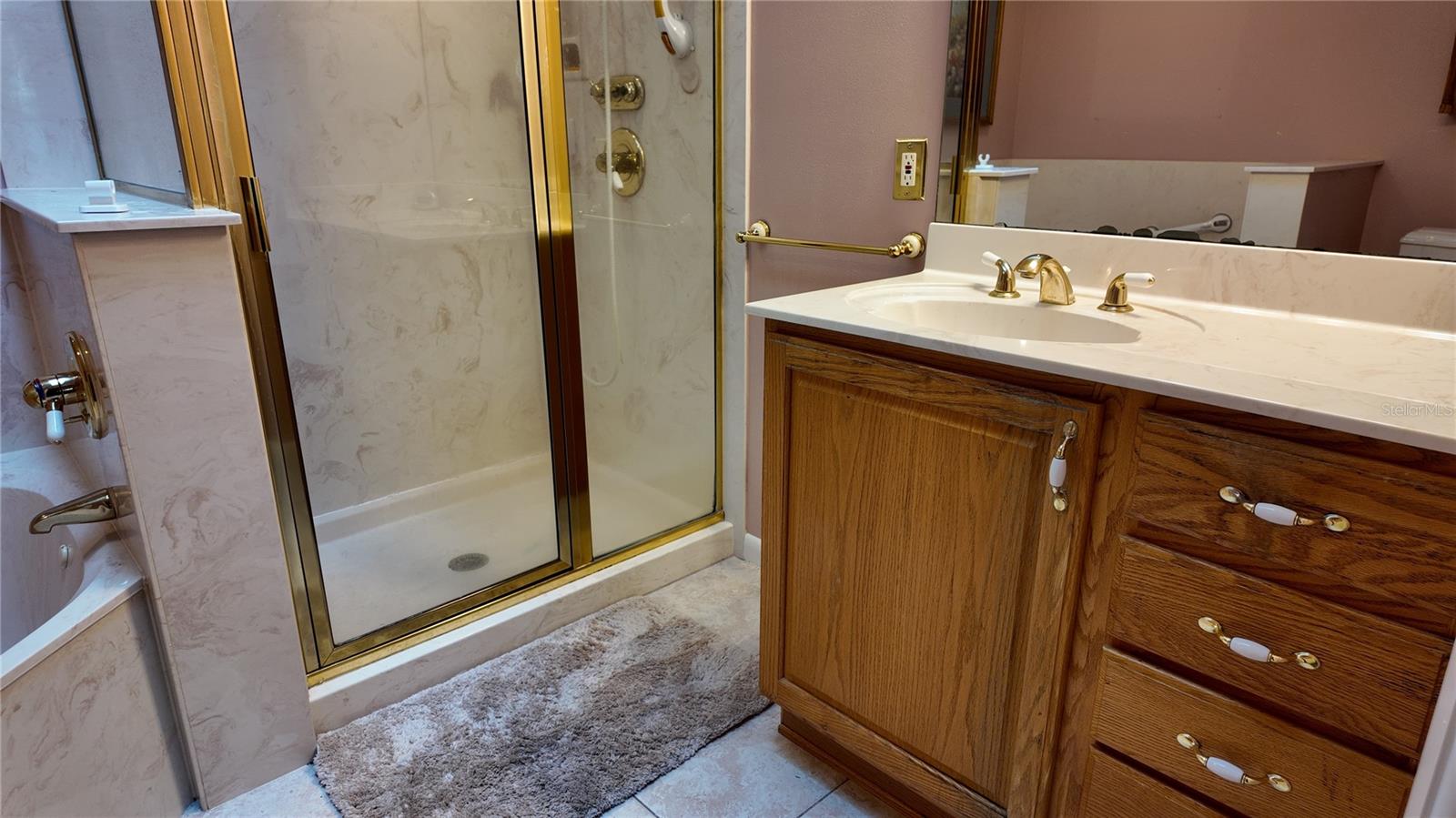 Image 40 of 79 For 1767 27th Loop Se