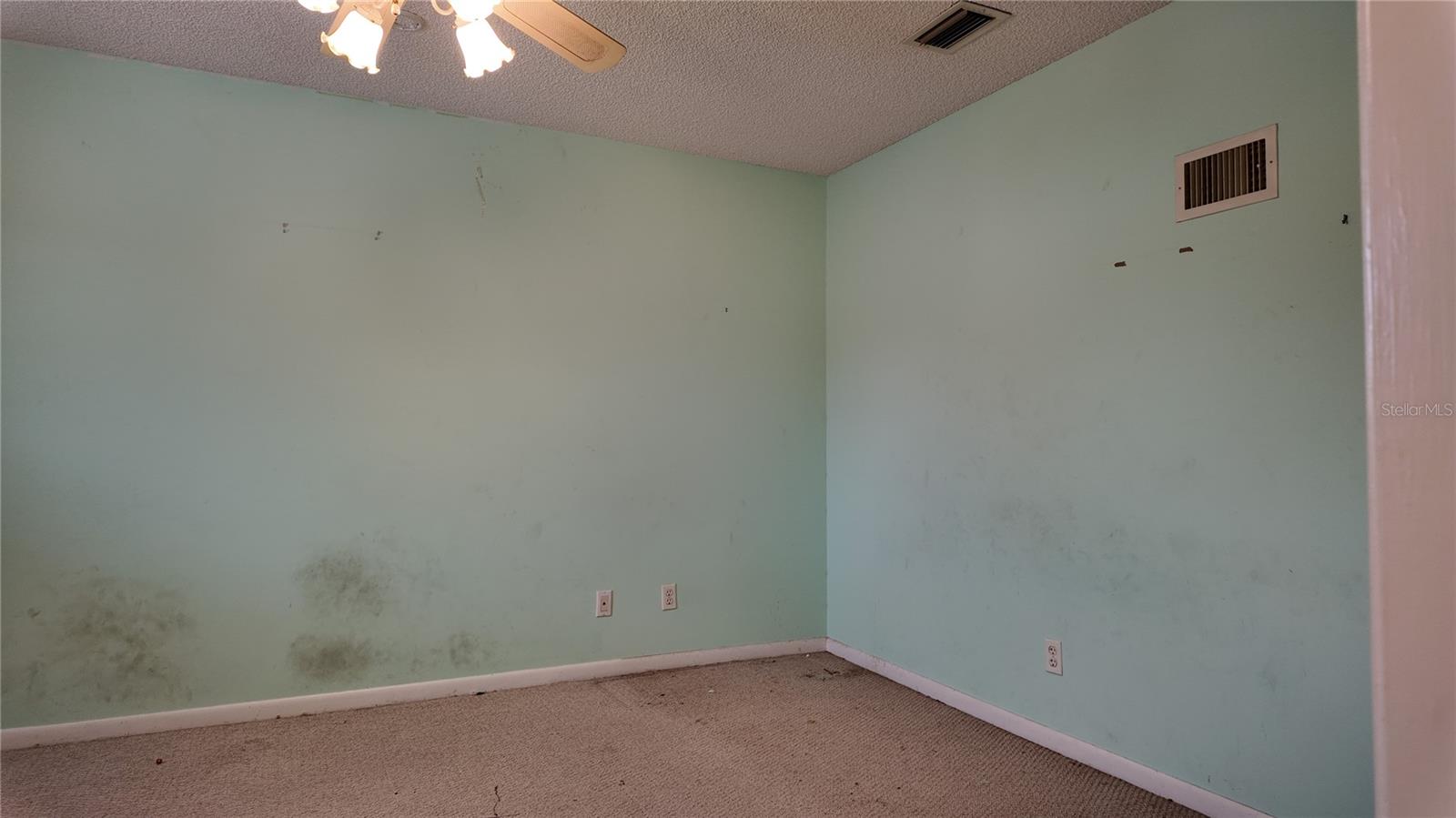 Image 61 of 79 For 1767 27th Loop Se