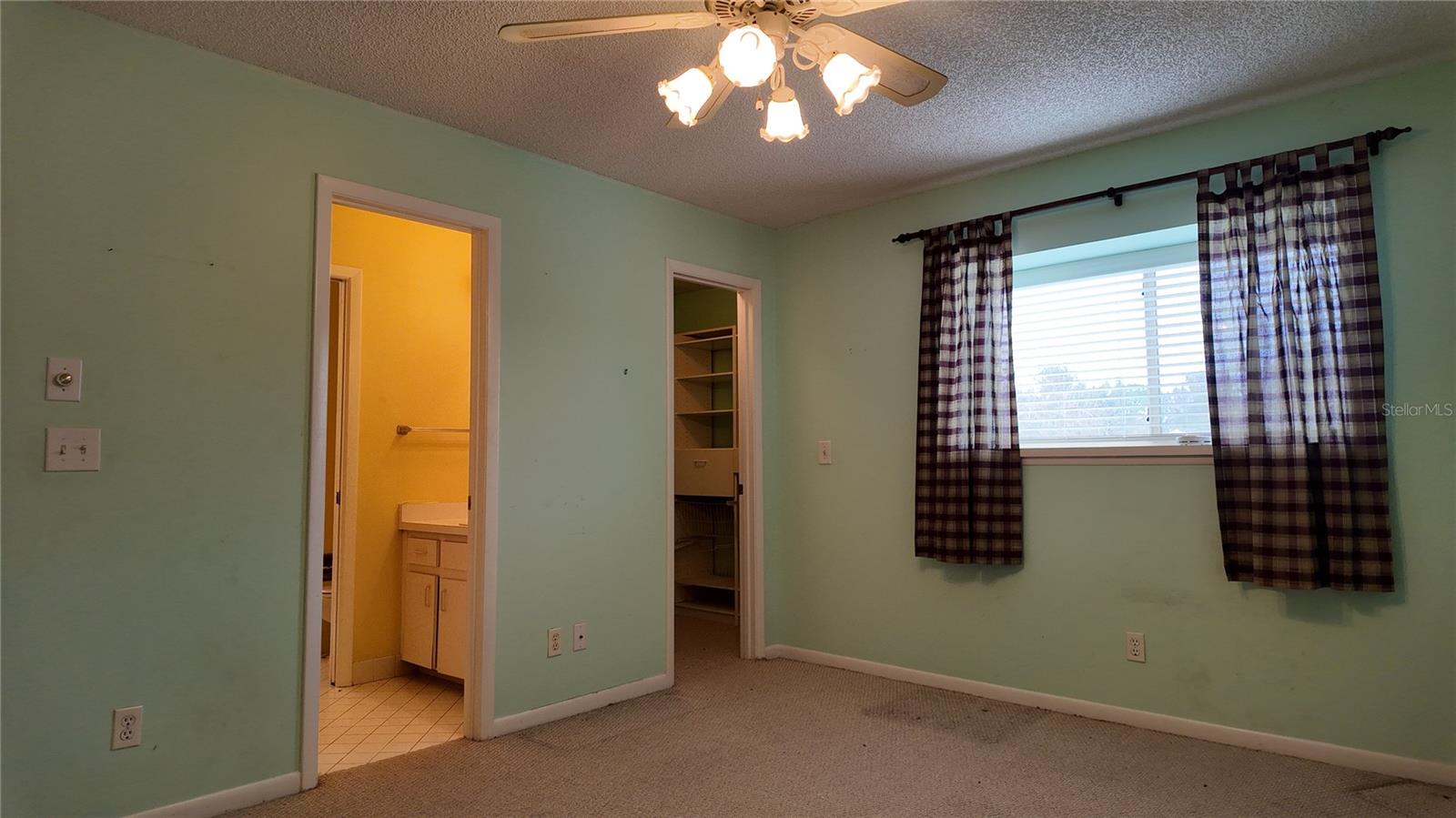 Image 63 of 79 For 1767 27th Loop Se