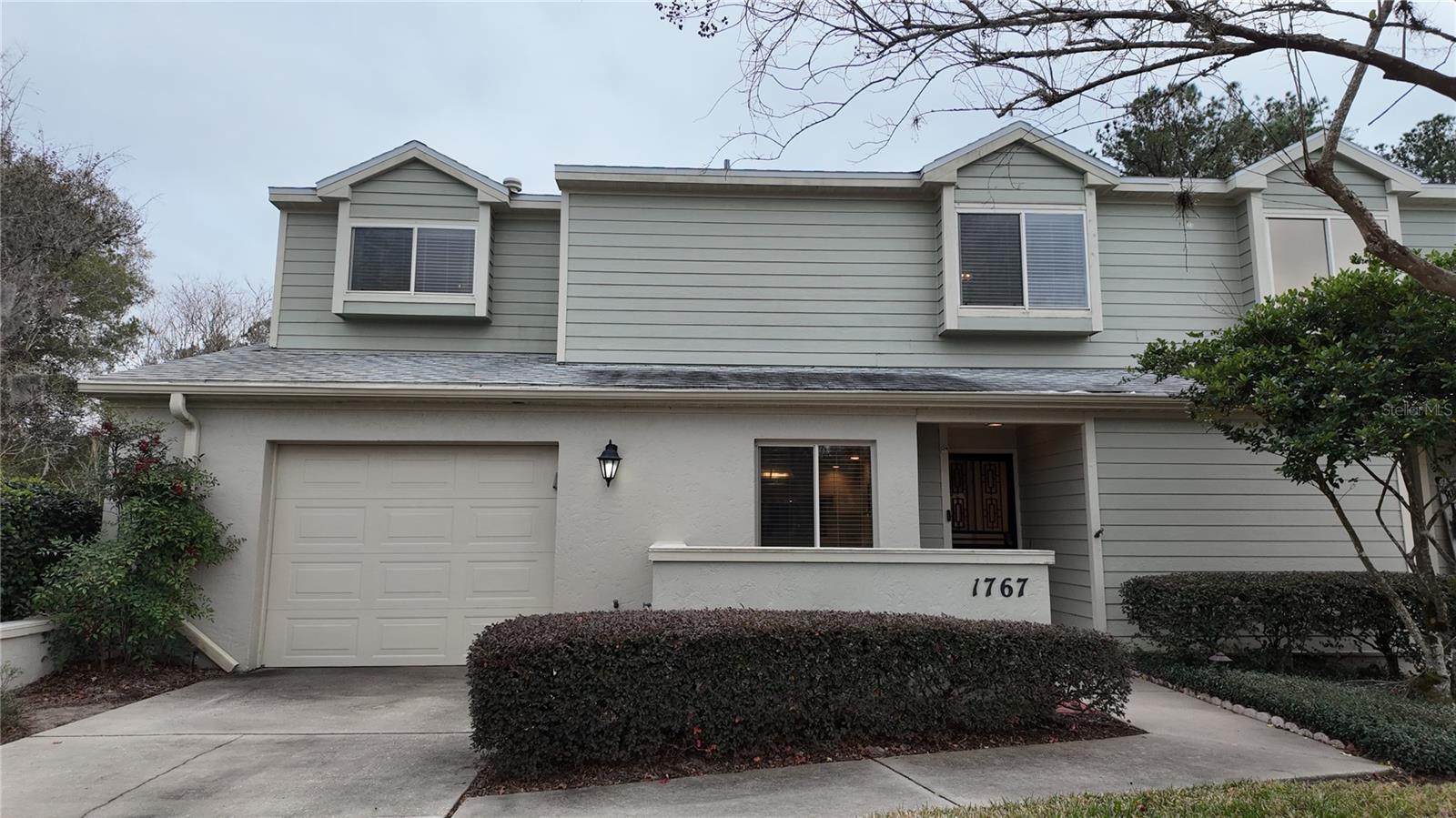 Image 9 of 79 For 1767 27th Loop Se