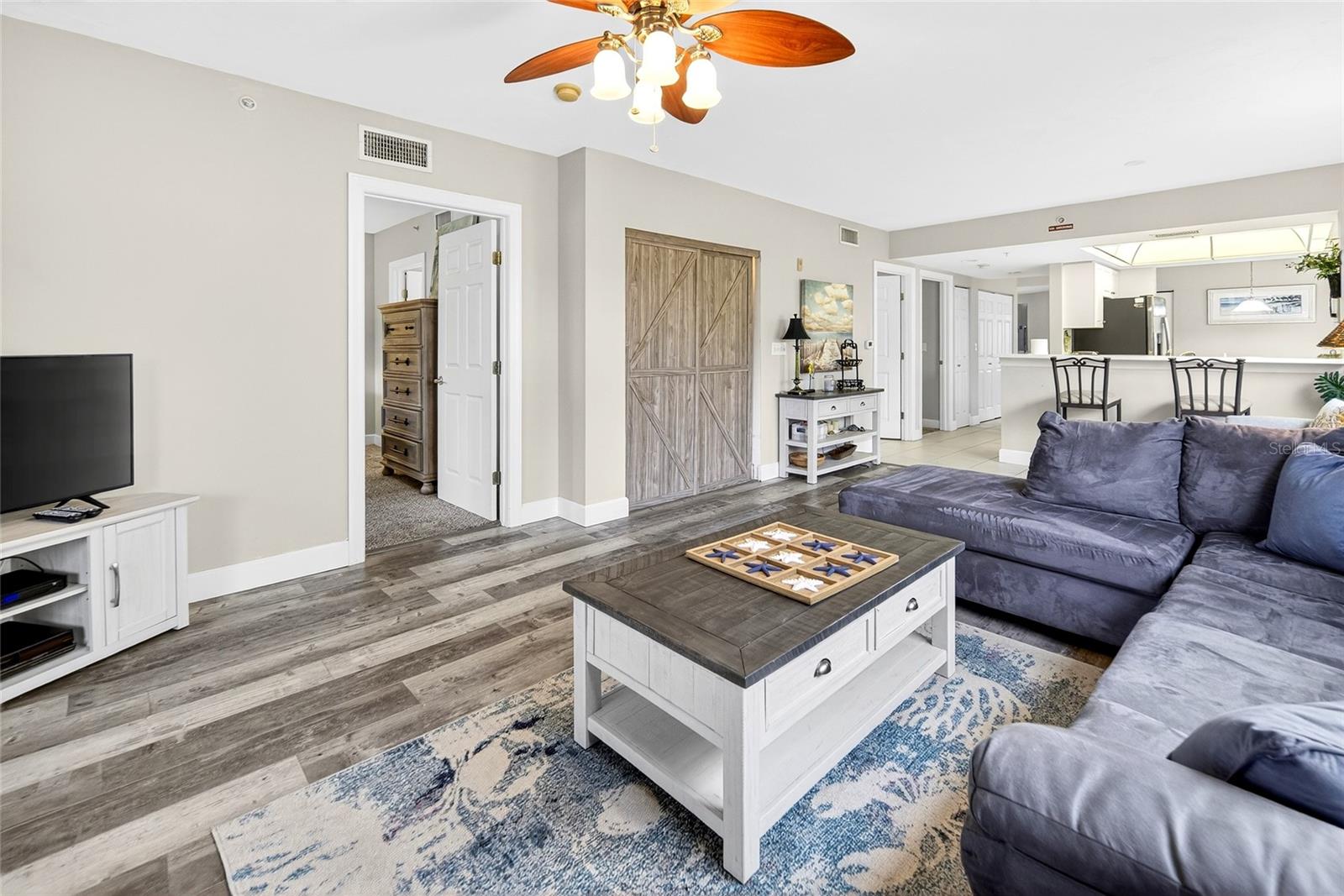 Image 19 of 44 For 420 Bouchelle Drive 101