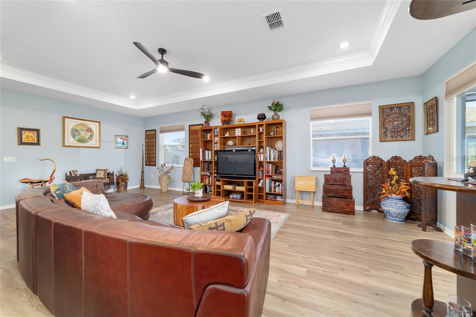 Image 19 of 63 For 10605 98th Lane