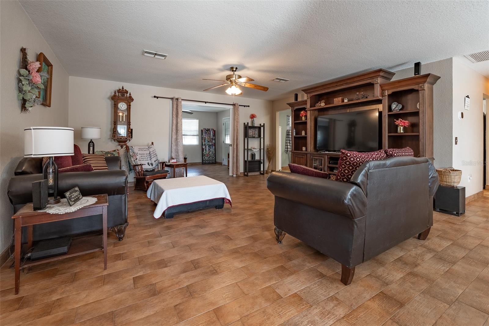 Image 13 of 63 For 2563 156th Place