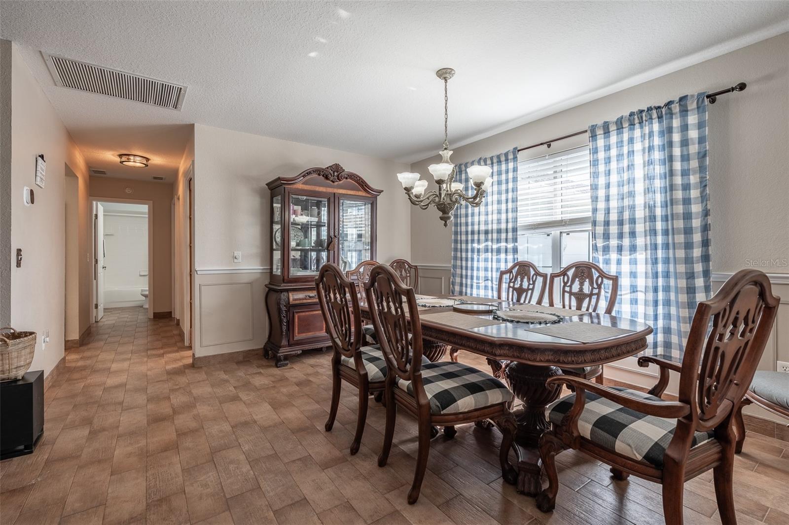 Image 16 of 63 For 2563 156th Place