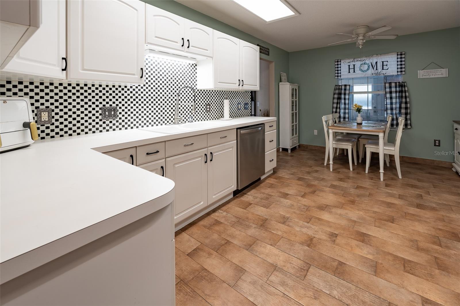 Image 27 of 63 For 2563 156th Place