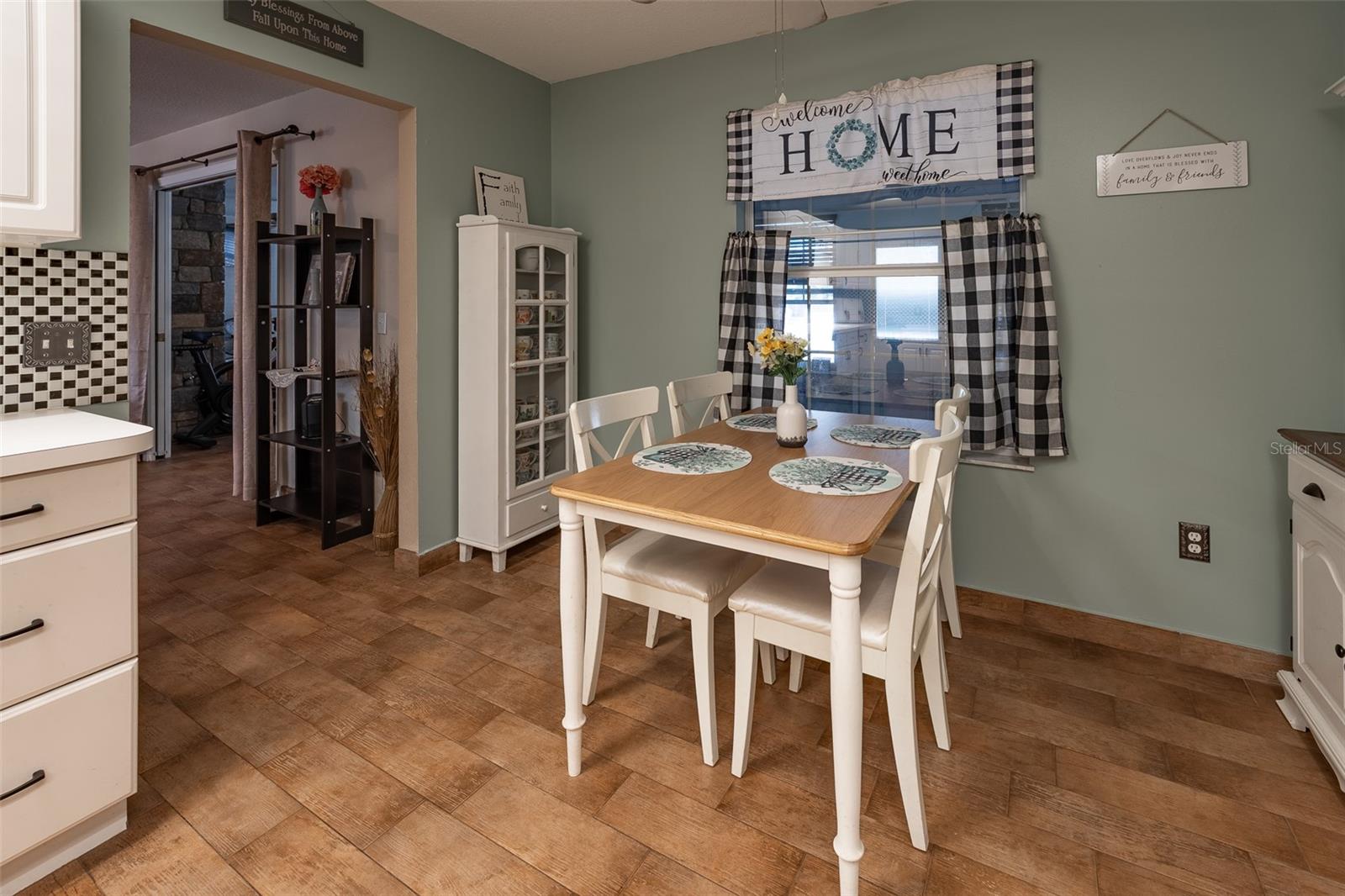 Image 30 of 63 For 2563 156th Place