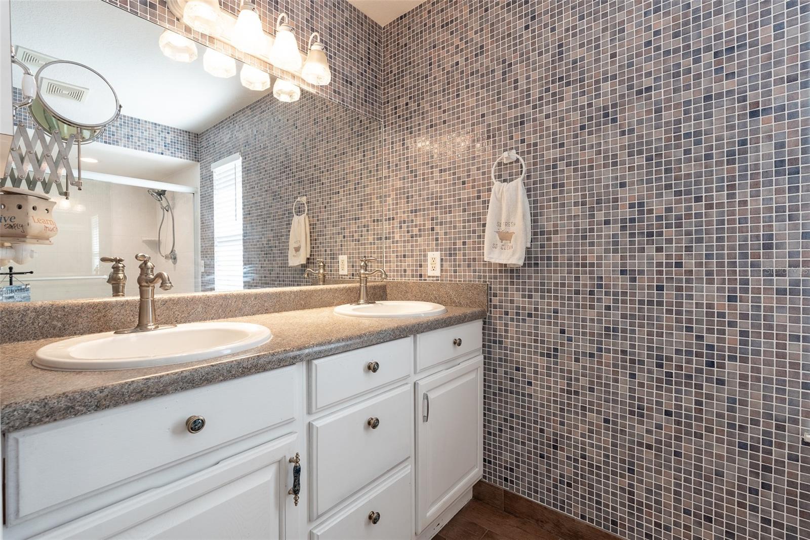 Image 35 of 63 For 2563 156th Place