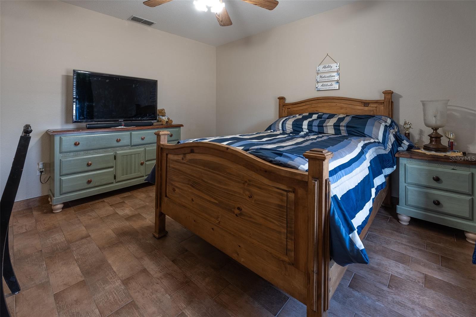 Image 51 of 63 For 2563 156th Place