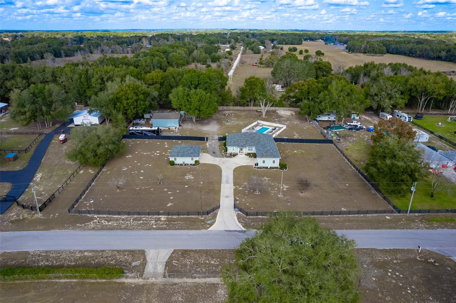 Image 60 of 63 For 2563 156th Place