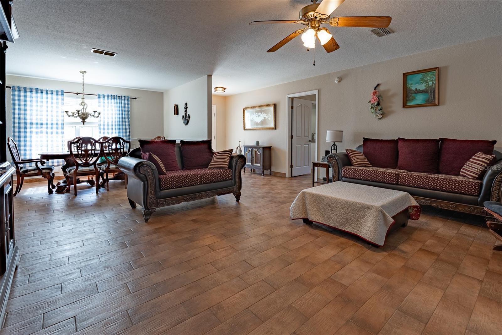 Image 8 of 63 For 2563 156th Place