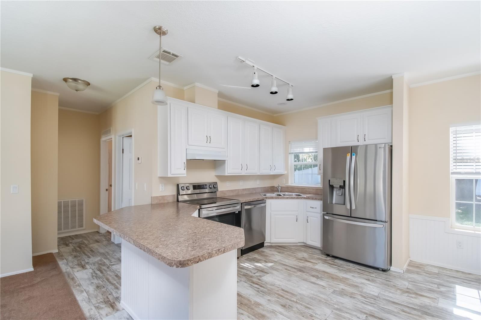 Image 5 of 9 For 9120 142nd Place