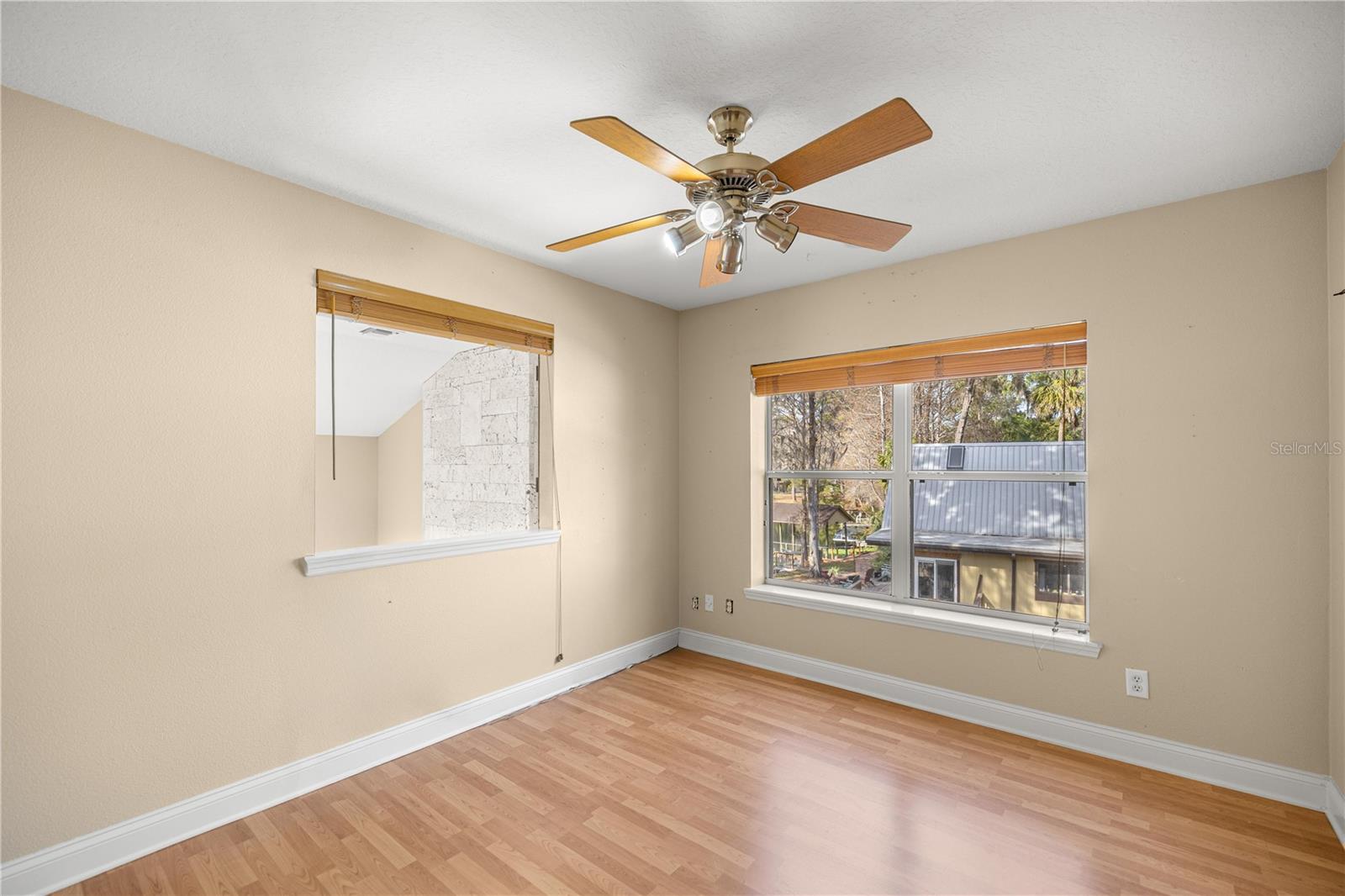 Image 28 of 41 For 11750 Cherokee Circle