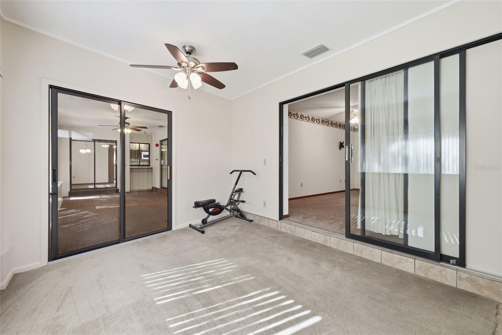 Image 17 of 31 For 37 Birchtree Street