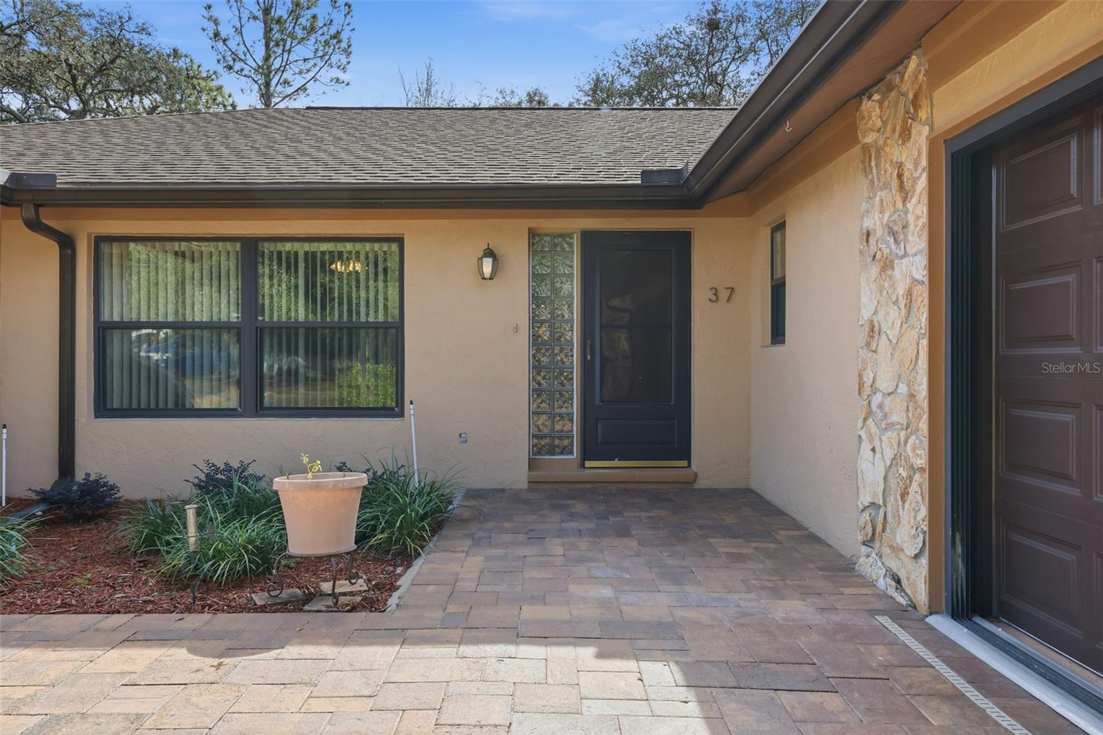 Image 2 of 31 For 37 Birchtree Street