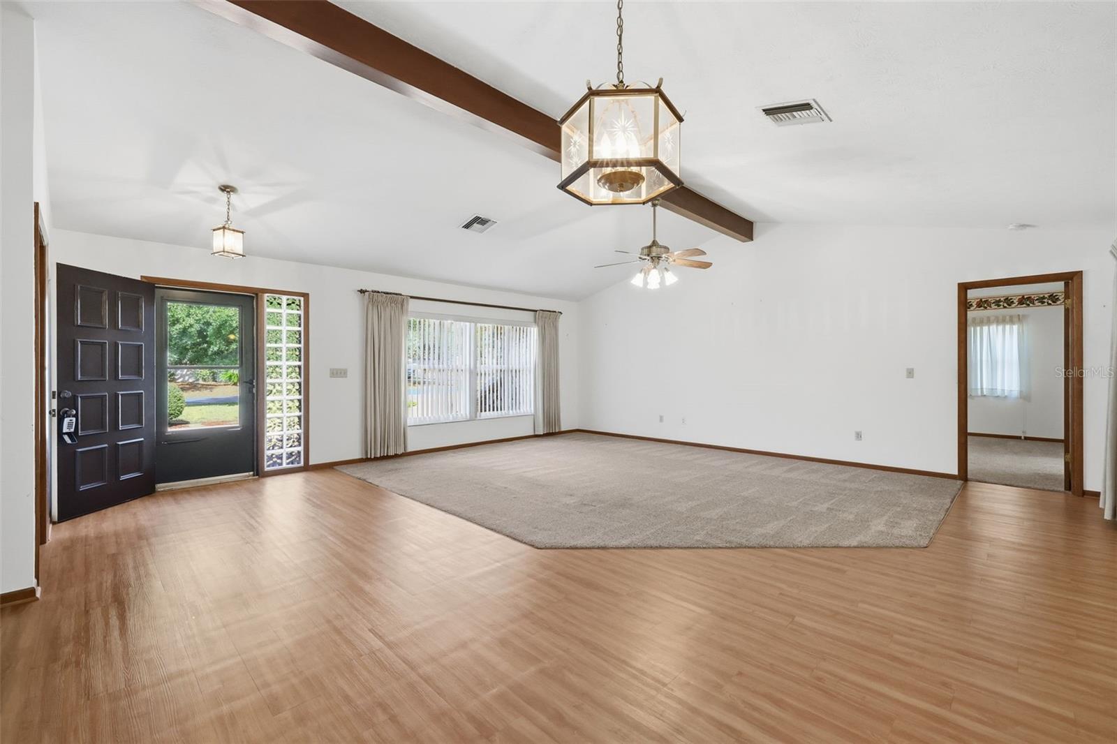 Image 6 of 31 For 37 Birchtree Street