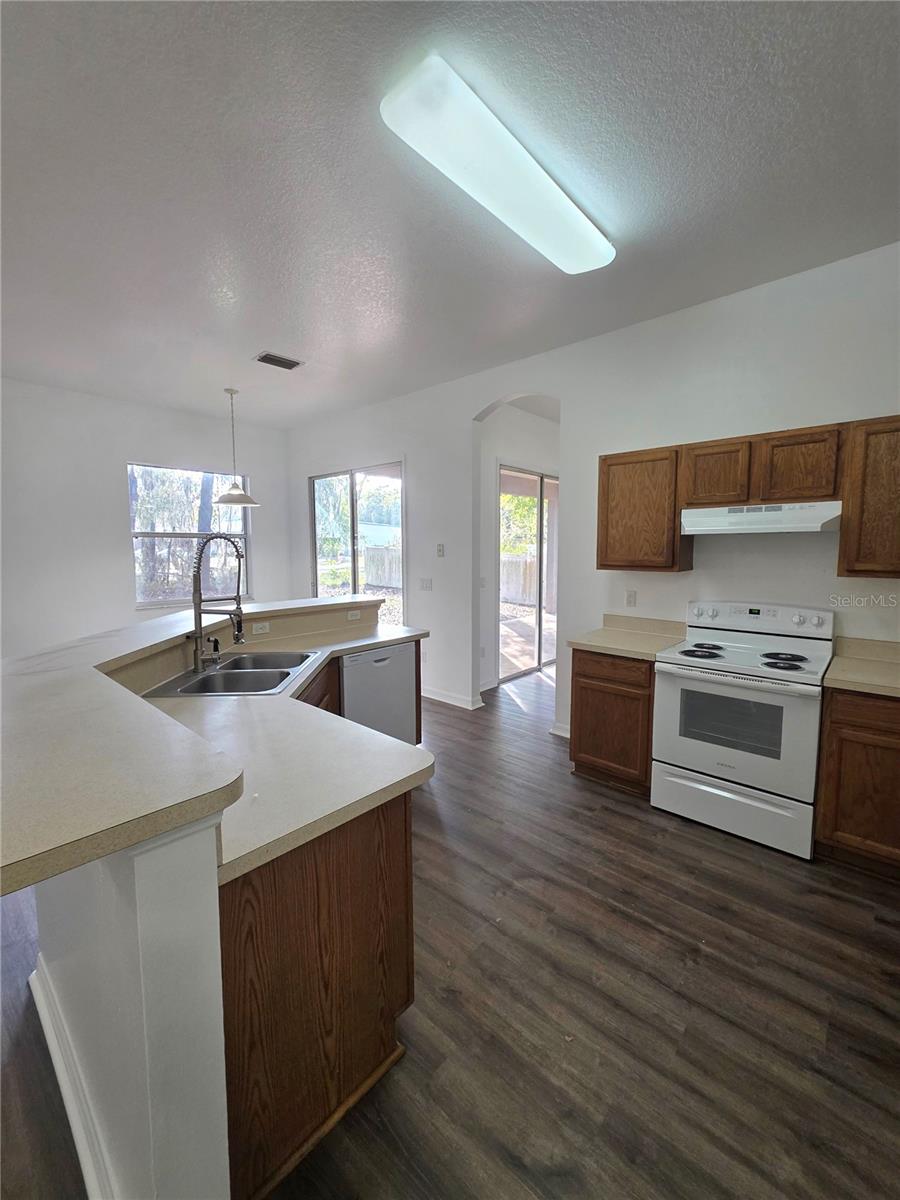 Image 8 of 20 For 2818 24th Place