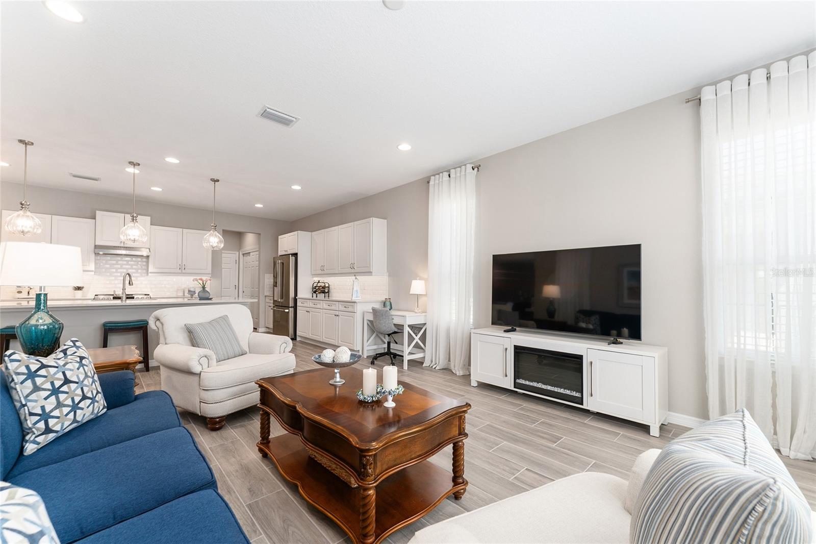 Image 25 of 69 For 4379 56th Court