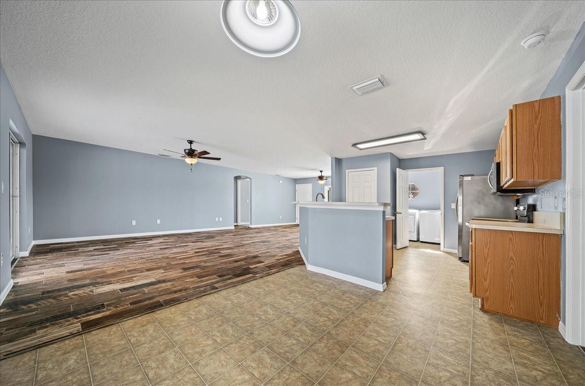 Image 14 of 67 For 155 Juniper Way