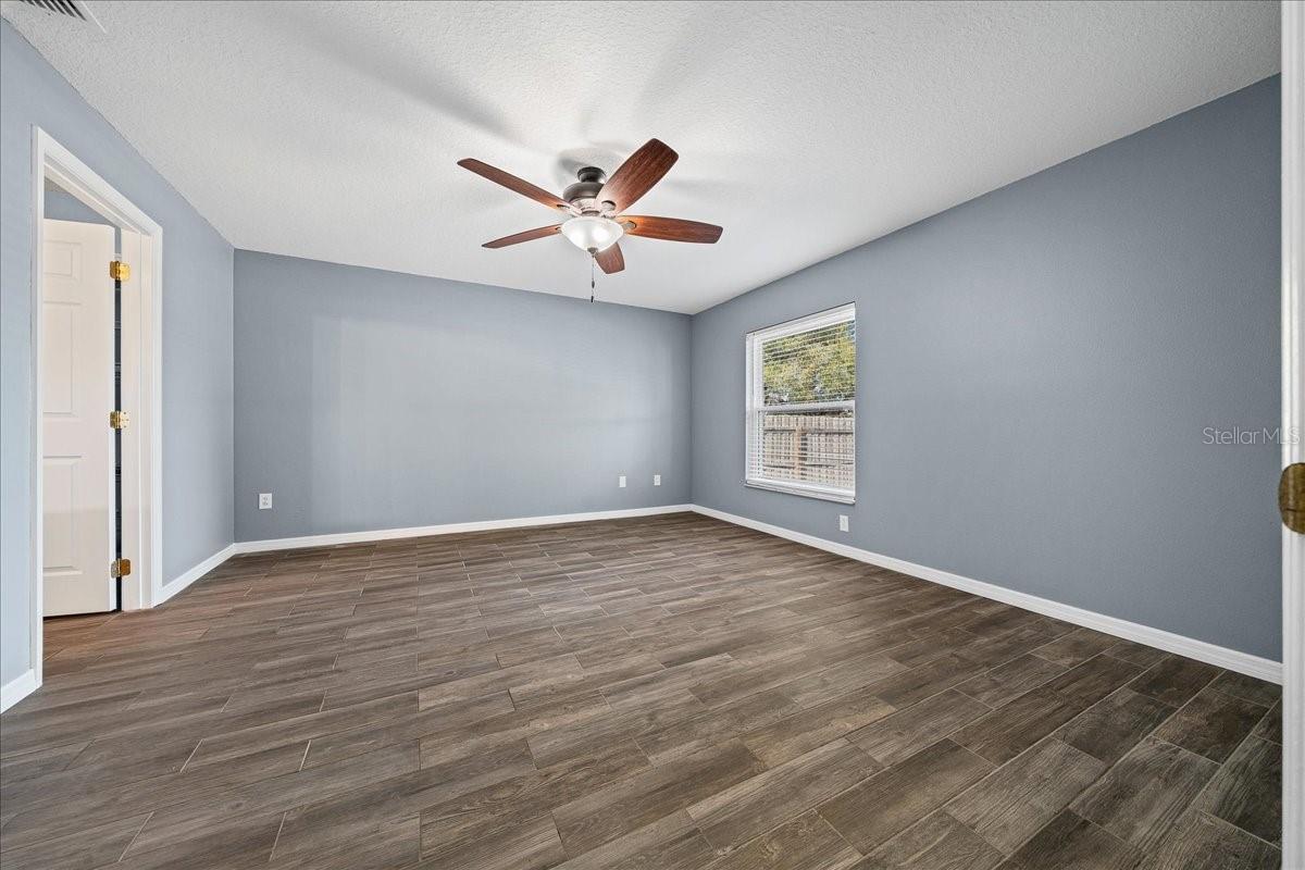 Image 15 of 67 For 155 Juniper Way