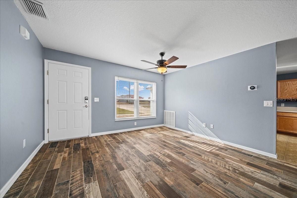 Image 3 of 67 For 155 Juniper Way