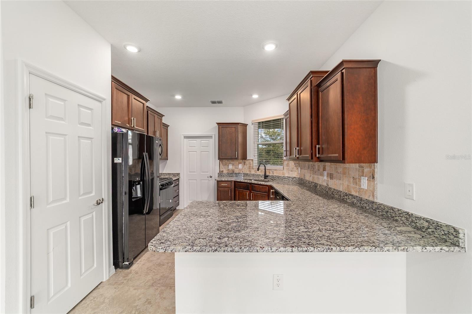 Image 23 of 40 For 7881 89th Circle