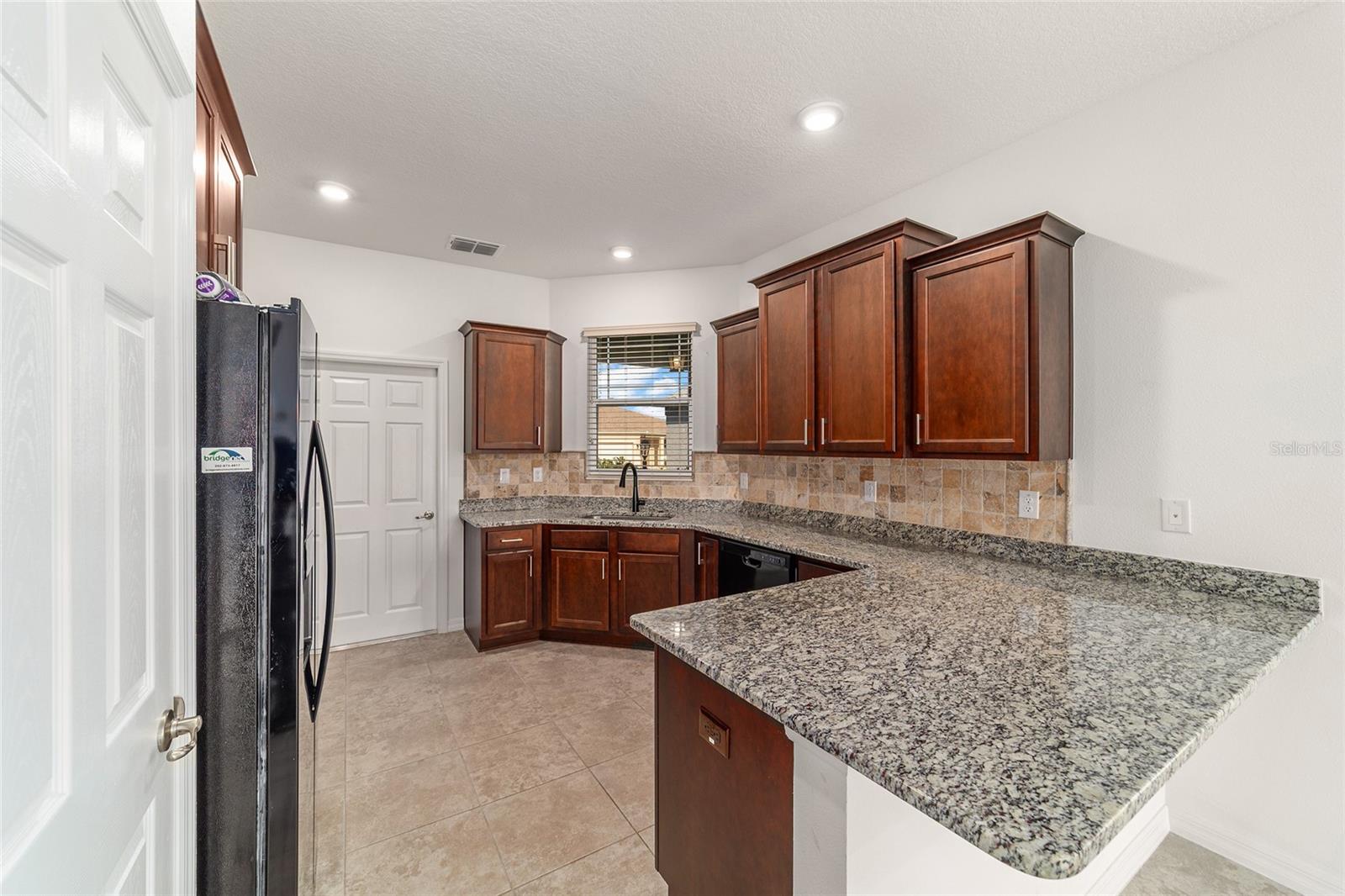 Image 25 of 40 For 7881 89th Circle