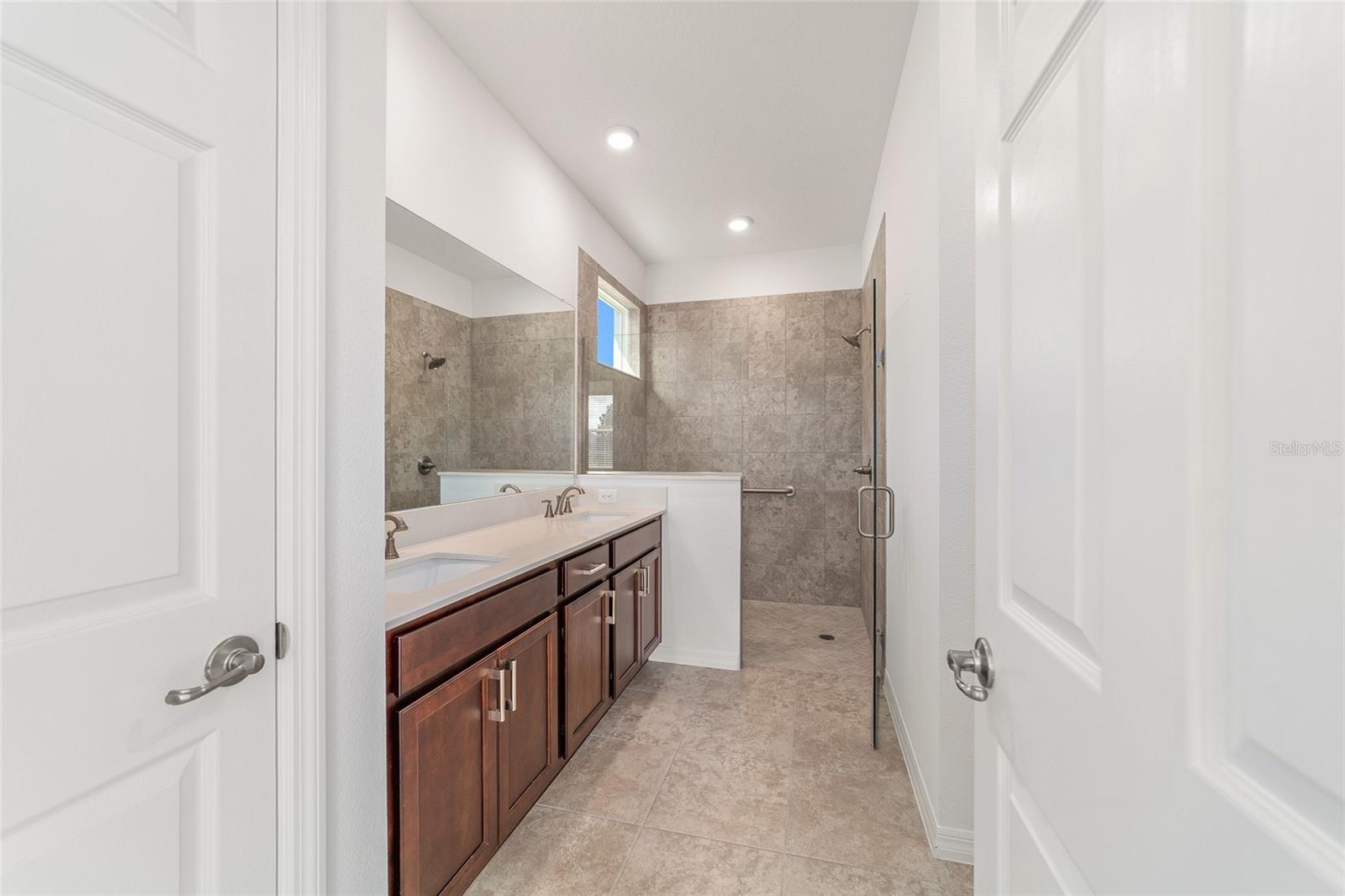 Image 33 of 40 For 7881 89th Circle