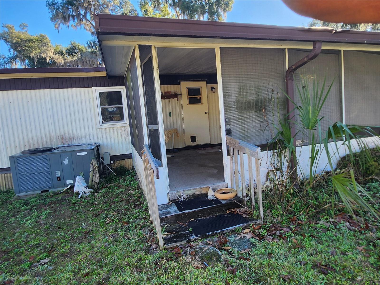 Image 28 of 61 For 17174 37th Court