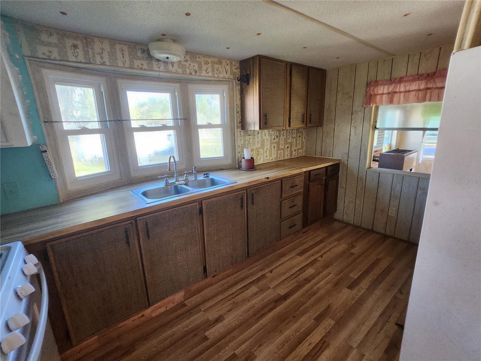 Image 41 of 61 For 17174 37th Court